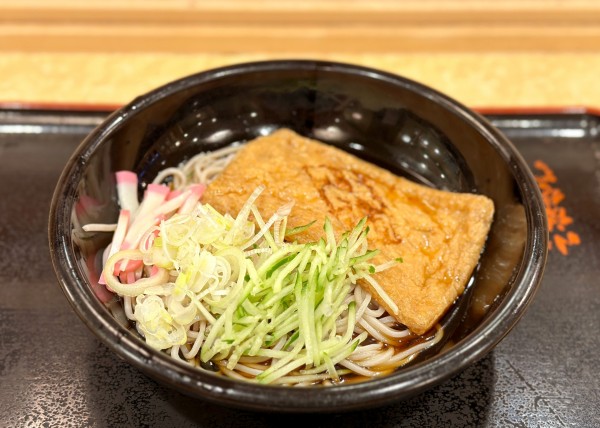 「冷しきつね(440円)」@小諸そば ニコライ坂店の写真