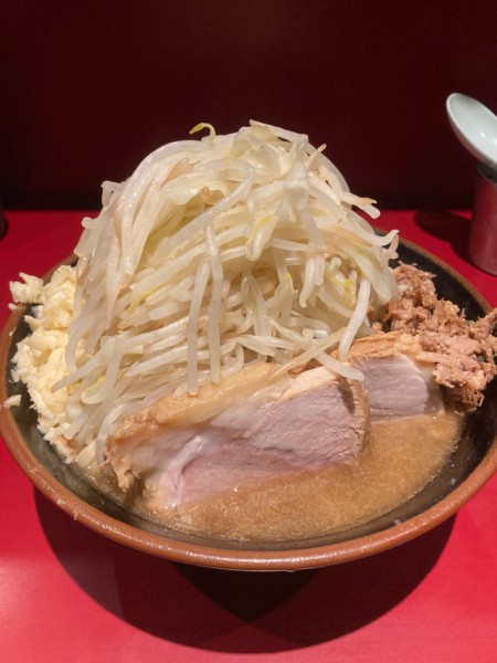 「小ラーメン（豚2枚）900円」@ラーメン二郎 荻窪店の写真