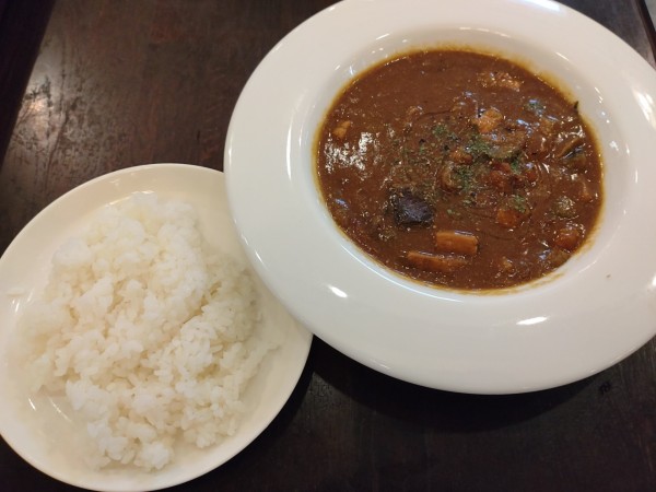 「（ランチ）６種の魚介のシーフードカレー　１４００円　※」@ベルジアン ブラッスリー コート ゲントの写真