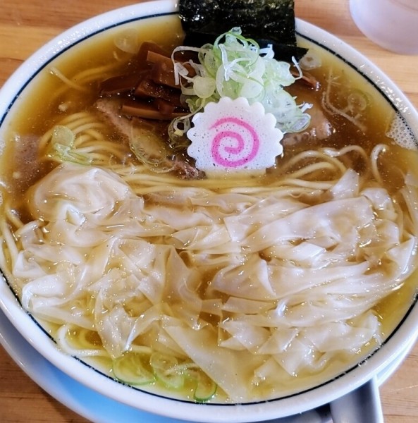 「ワンタンメン 1,100円」@there is ramenの写真