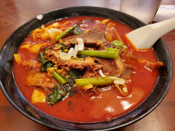 「牛杂刀削面」@萬福楼 新館の写真