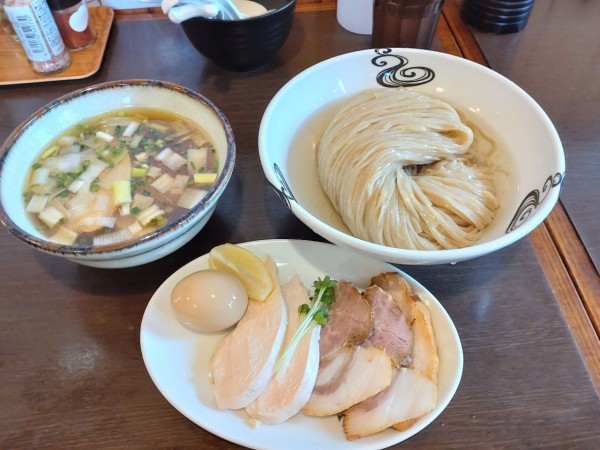 「特製山のフドウ昆布水つけ麺塩　大盛」@つけ麺 弥七の写真