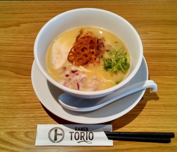 「トリパイタン　醤油」@RAMEN TORIOの写真