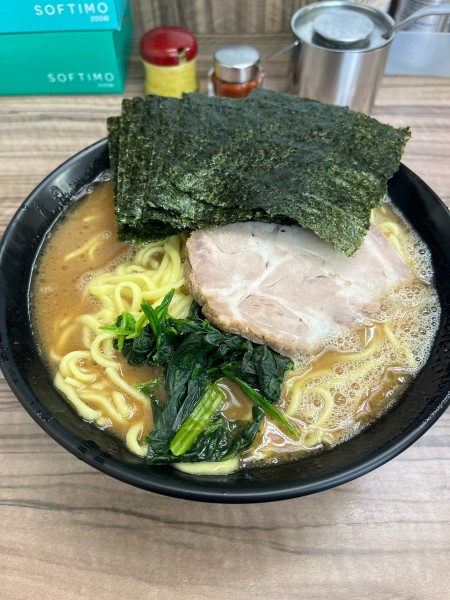 「ラーメン大(900円)+海苔(100円)」@家系らーめん 武蔵家 川越店の写真