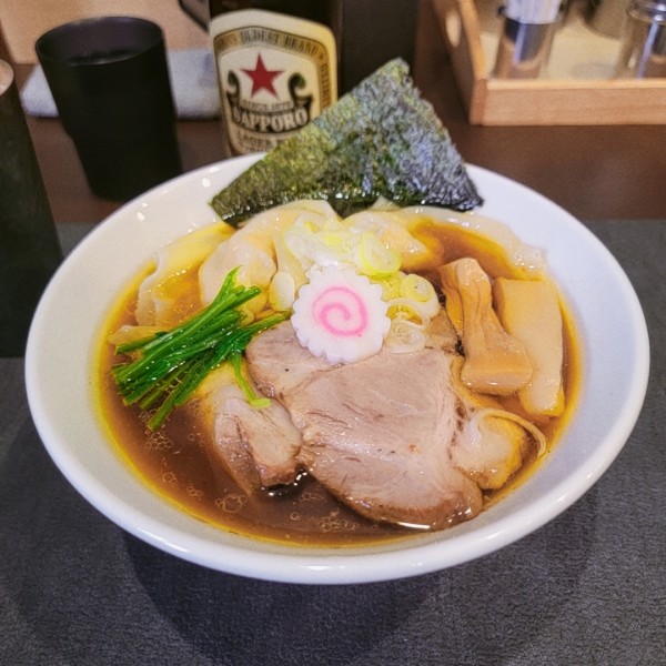 「醤油ワンタンラーメン」@手打ち 蓮の写真
