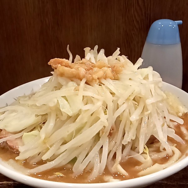 「ラーメン（950円）ニンニクアブラ」@ぶたけん。2ndの写真