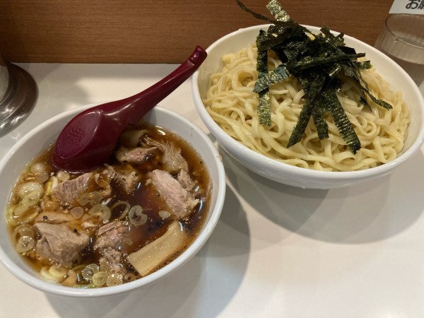 「チャーシューざるらぁめん特盛」@らぁめん ほりうち 新橋店の写真