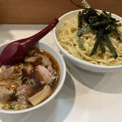 チャーシューざるらぁめん特盛