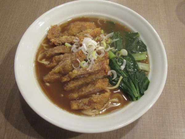 「パイゴラーメン（880円）」@美味餃子房の写真