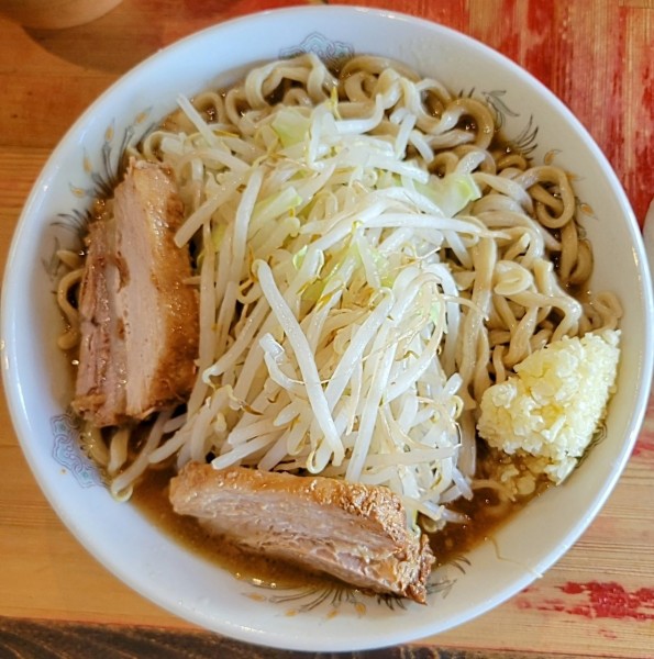 「小ラーメン 生卵」@ラーメン二郎 会津若松駅前店の写真