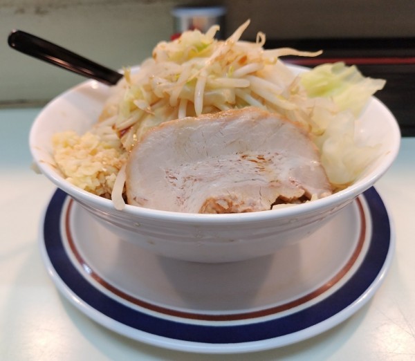 「ラーメン 並 コール:野菜ニンニクマシ」@ラーメン豚翔の写真