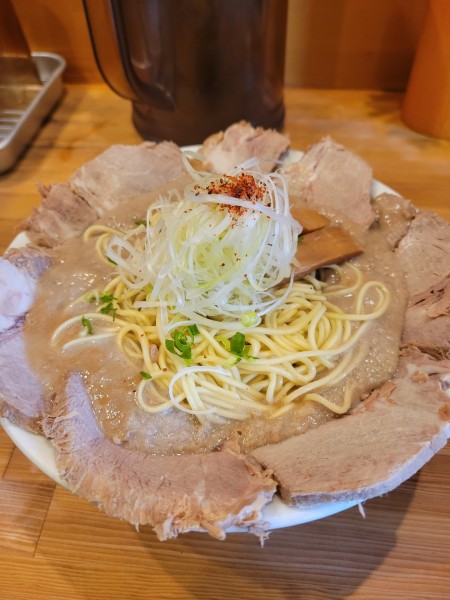 「鶏だく+チャーシュートッピング」@麺屋 極鶏 一乗寺本店の写真
