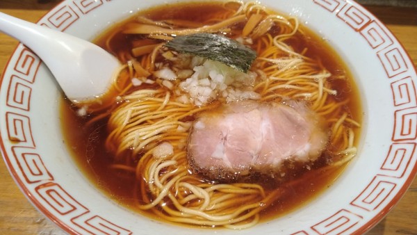 「中華そば」@中華そば専門店 八王子らーめん よしだの写真