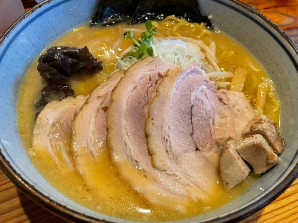 「味噌チャーシュー」@白樺山荘 真駒内本店の写真