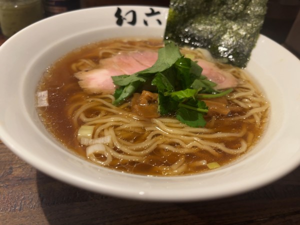 「醤油そば」@中華そば 幻六の写真