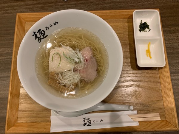 「塩ラーメン」@麺うら山 栄本店の写真