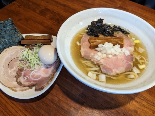 「特製塩ラーメン」@ラーメンつけ麺 奔放の写真