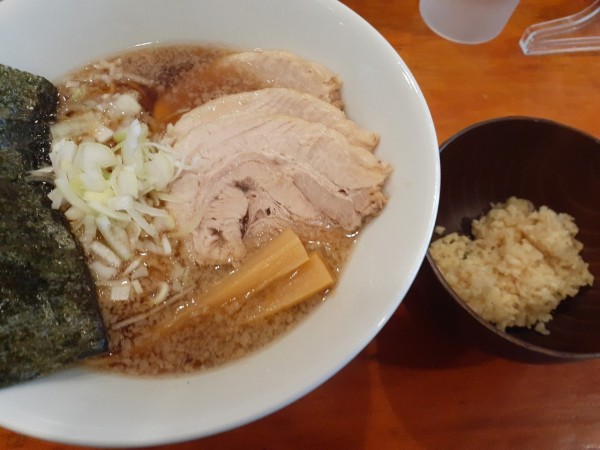 「肉ラーメン＋ショウガ」@拉麺 あさがおの写真