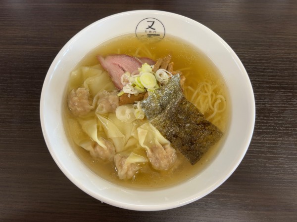 「塩ワンタン麺」@らーめん又右衛門の写真