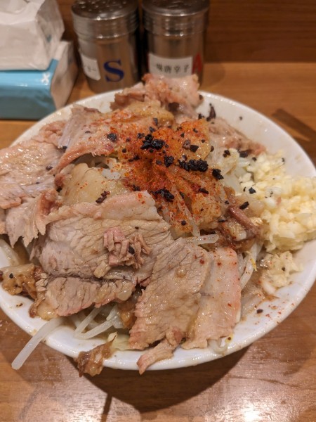 「ラーメン少ニンニク多めアブラ」@ラーメン 池田屋 高田馬場店の写真