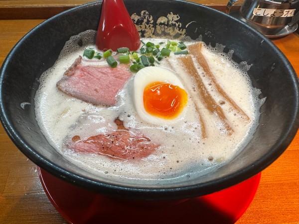 「ド・とん」@うちのラーメン 我豚の写真