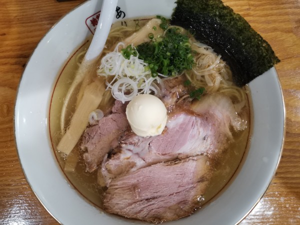 「塩バターラーメン」@地鶏ラーメン ありがとうの写真