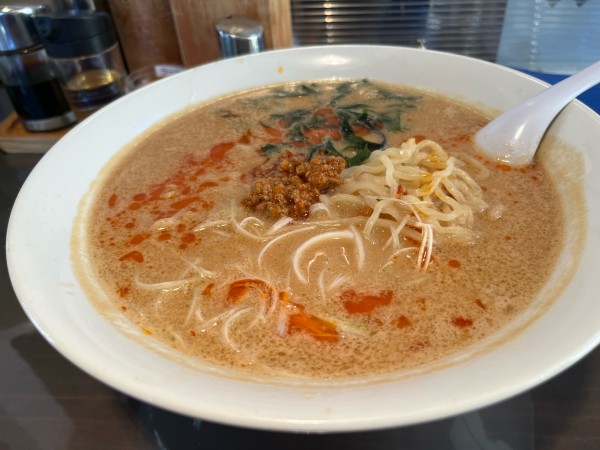「担々麺（ギガ盛り）」@豊受食堂の写真