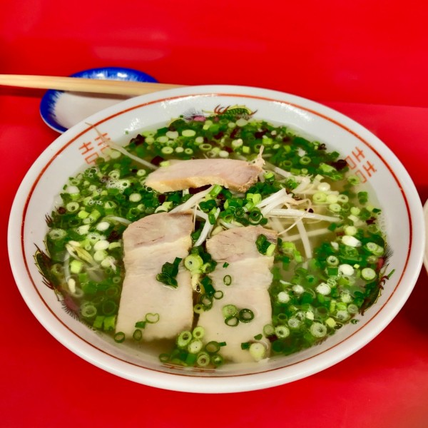 「ラーメン（中）￥600＋ねぎ大もり￥50」@のり一ラーメンの写真