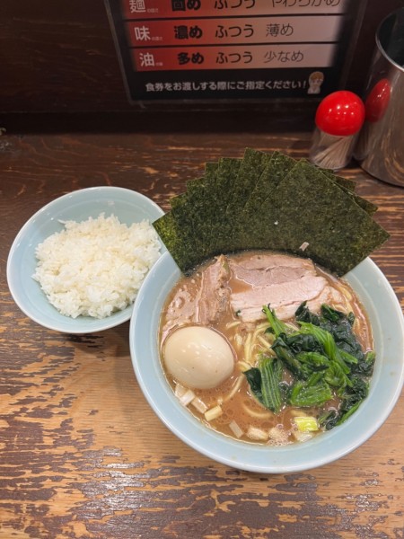 「のり半熟味玉ラーメン(¥850)+ライス無限(¥50)」@らーめん武道家 口の写真