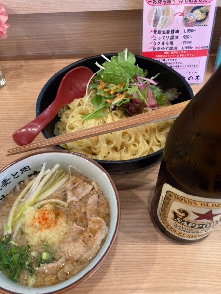 「背脂生姜醤油」@小麦と肉 桃の木の写真