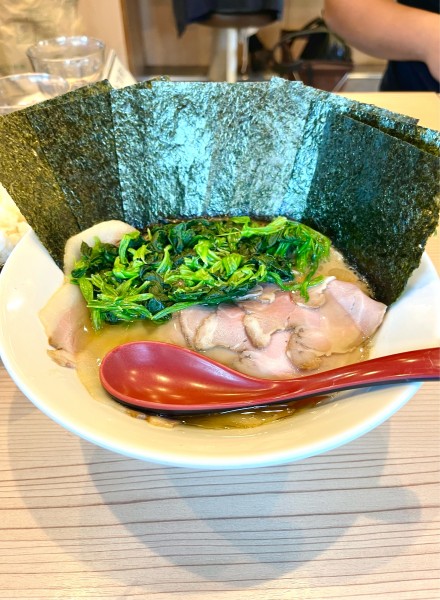 「極濃チャーシュー麺【TP】海苔、ほうれん草」@極濃家系ラーメン 歩輝勇 センター北店の写真