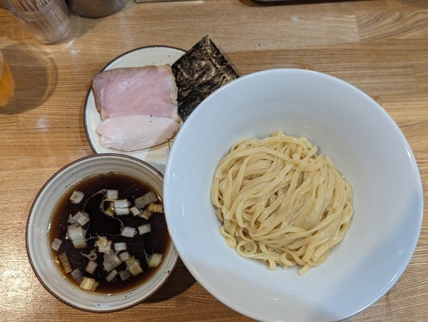 「限定醤油つけ麺」@RAMEN TOMOの写真