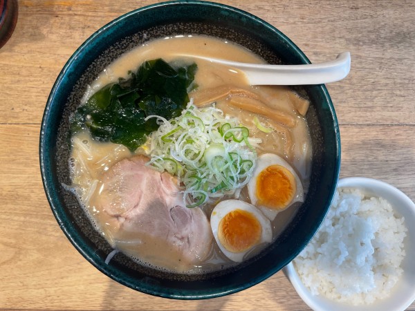 「札幌味噌味玉」@北海道らーめん おくむら 味源熊祭の写真