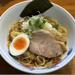 中井醤油麺（1000円）