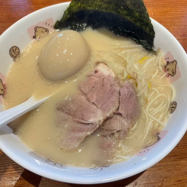 「ちびっことんこつ 500円 味玉」@太田本陣 風の杜の写真