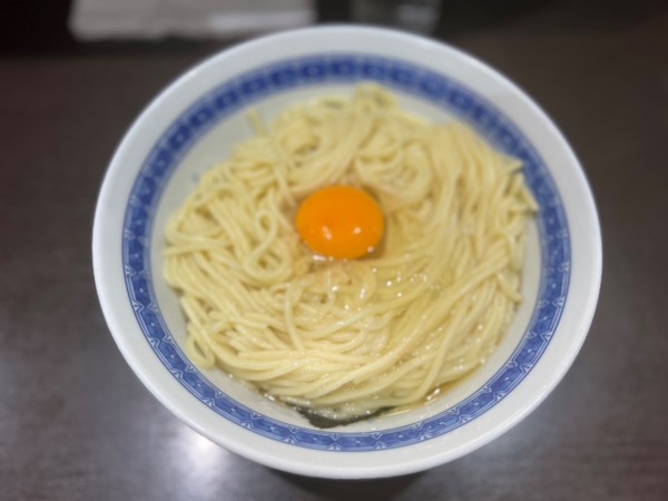 「塩油そば(温かいの・並250g)1050円+生玉子50円」@中華そば べんてんの写真