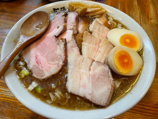 「ミックス肉麺＋味玉」@麺 髙はしの写真