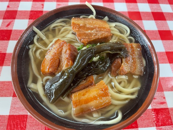 「三枚肉そば」@宮里そばの写真