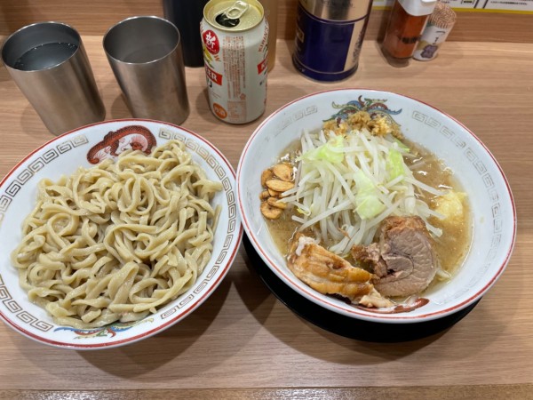 「つけ麺、ビール」@ラーメン豚山 金沢文庫店の写真