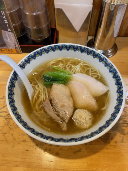 「しょうゆそば白（900円）」@らーめんセンタートミオじゃないそば屋さん 1030≠765の写真