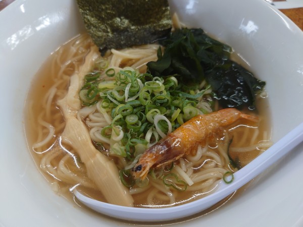 「えび塩らぁめん950円」@中華そば 麺屋 来陣の写真