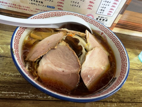 「特製旭川ラーメン（醤油）＋大盛」@熊ッ子ラーメン 富良野店の写真