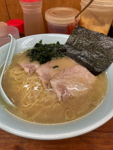 「ラーメン 中」@ラーメンショップ 大和 つきみ野店の写真
