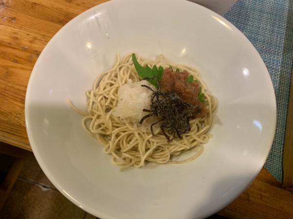 「梅と鬼おろし(替玉)」@中華蕎麦 はざまの写真