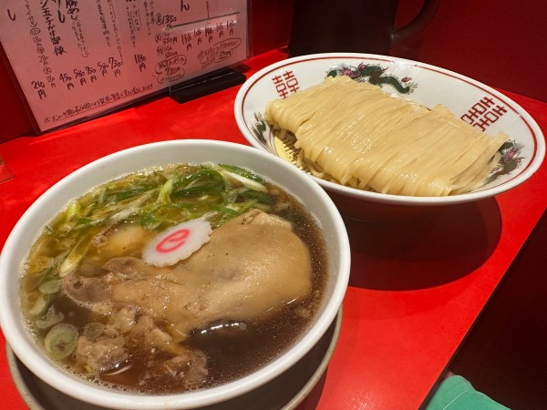 「つけそば並+豚足」@カドヤ食堂 本店の写真