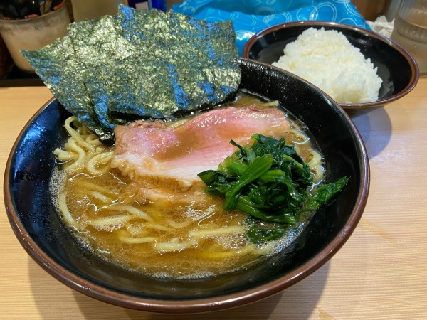 「ラーメン880円 ライス150円」@輝道家直系 皇綱家の写真