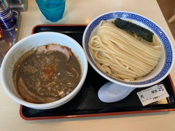 「濃厚煮干しつけ麺」@大勝軒てつの写真