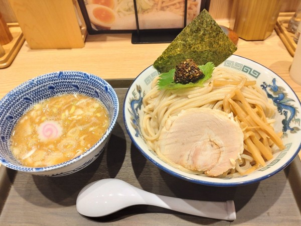 「生七味つけ麺大盛」@舎鈴 熊谷店の写真
