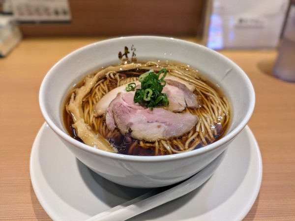 「醬油らぁ麵」@らぁ麺 はやし田 町田店の写真