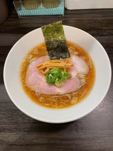 「淡麗豚骨　醤油らーめん(900円)」@淡麗豚骨 TSUCHINOTOMIの写真